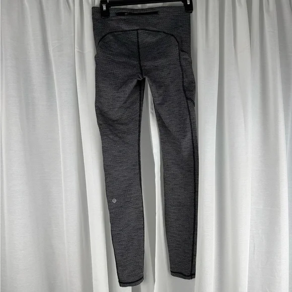 Lululemon Leggings with Pockets - Picture 3 of 7